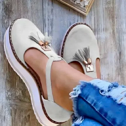 Trendy Women's Black Platform Mary Jane Shoes with Bow Accent - Perfect for Casual and Streetwear Looks 2025